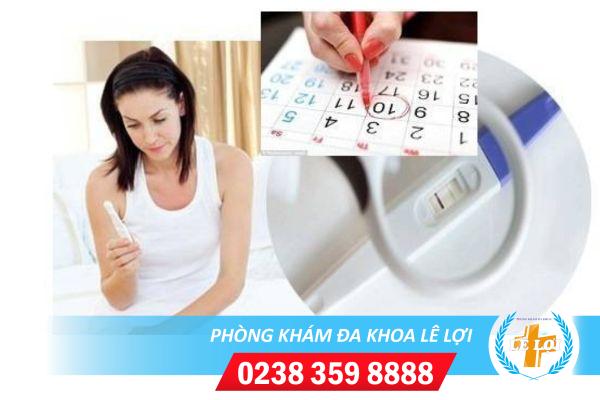 Trễ kinh nhiều ngày thử que 1 vạch